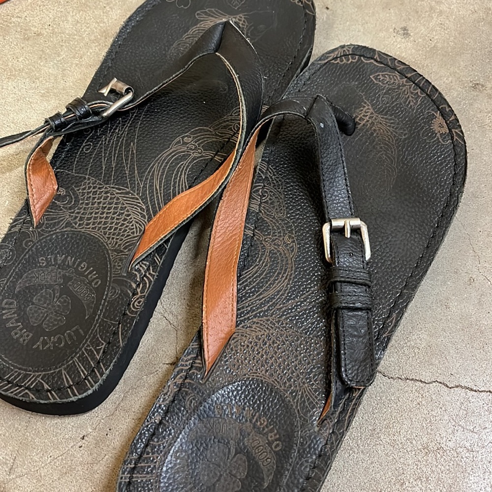 Lucky brand flip flops - Picture 4 of 8